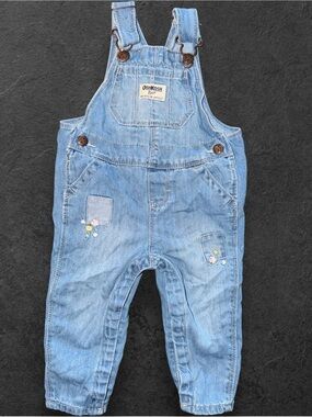 OshKosh B’gosh Denim Overalls 9M Baby Light Wash Classic Y2K Style